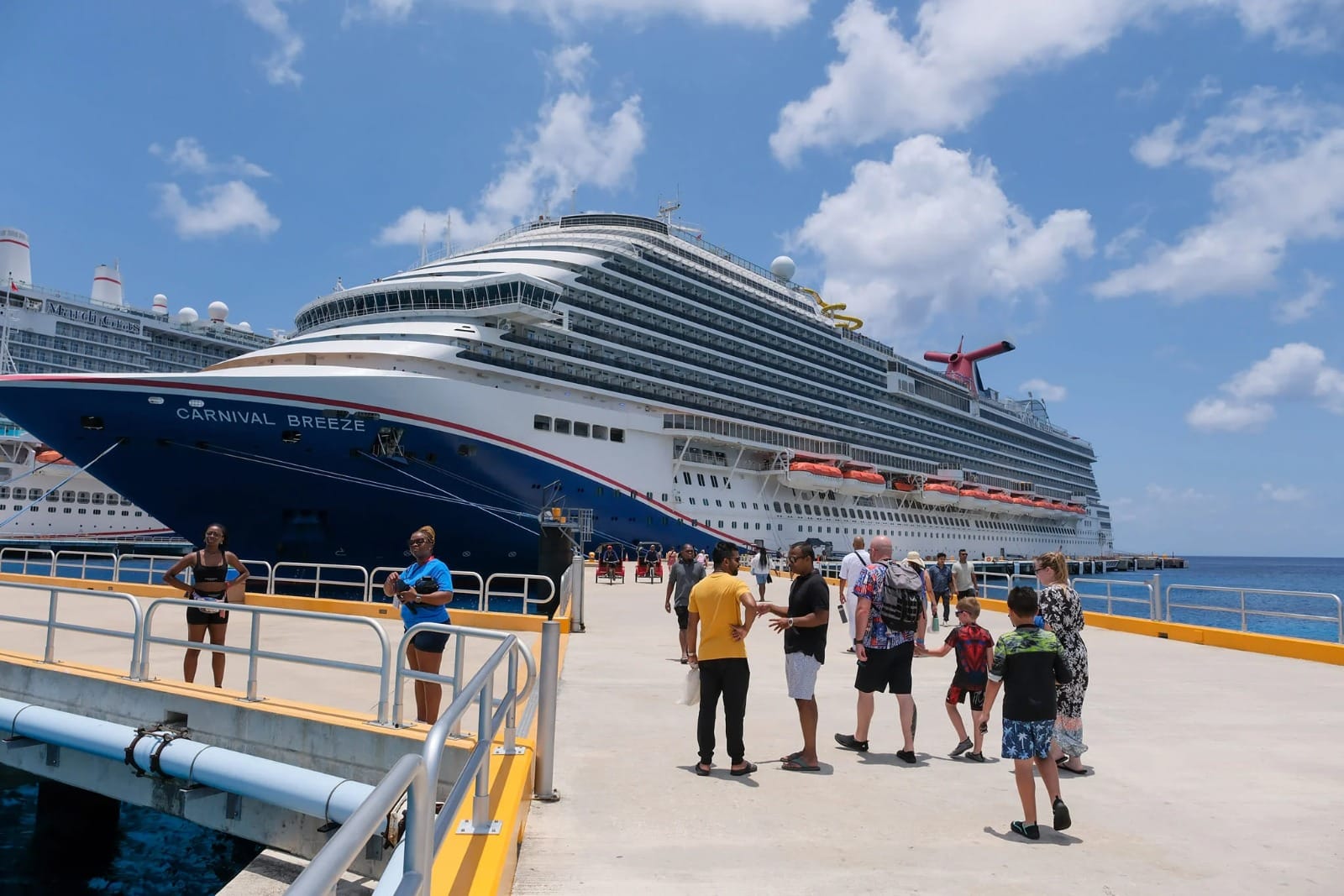 Cruise Arrivals to Cozumel and Mahahual Explode: What It Means for Quintana Roo